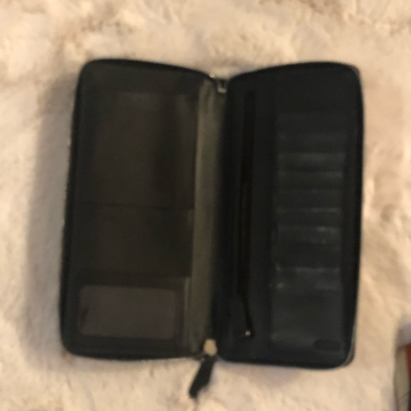 Brand new Coach lot! - Picture 6 of 8